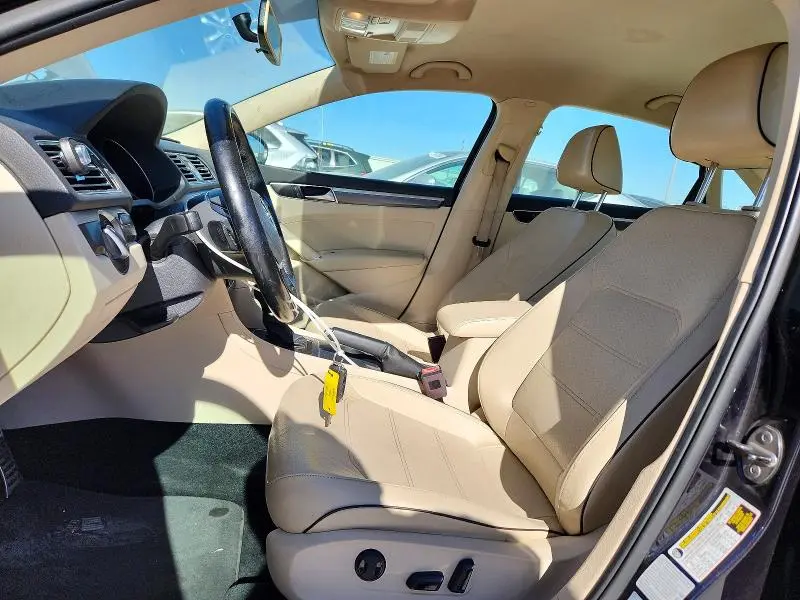 2017 VOLKSWAGEN PASSAT R-LINE  