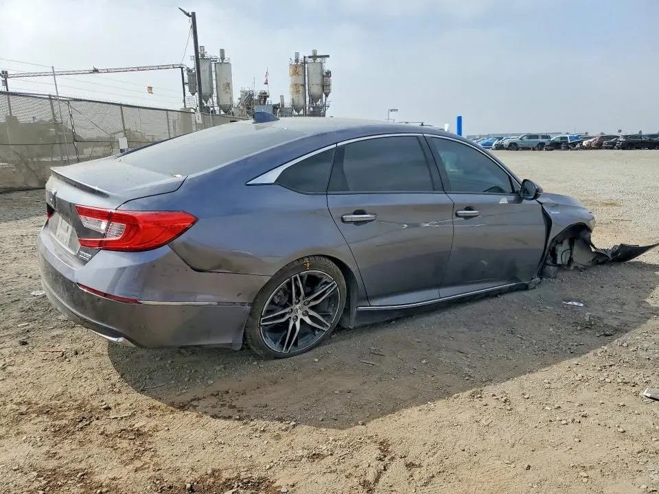 2022 HONDA ACCORD TOURING HYBRID  