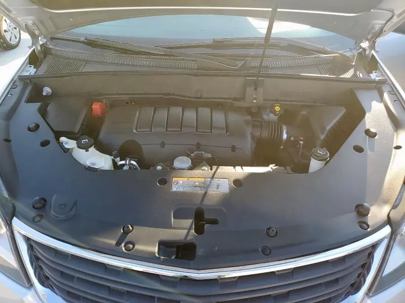 2013 CHEVROLET TRAVERSE LS  