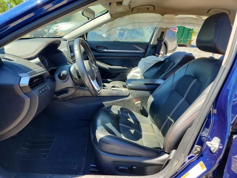 2023 NISSAN ALTIMA SR  