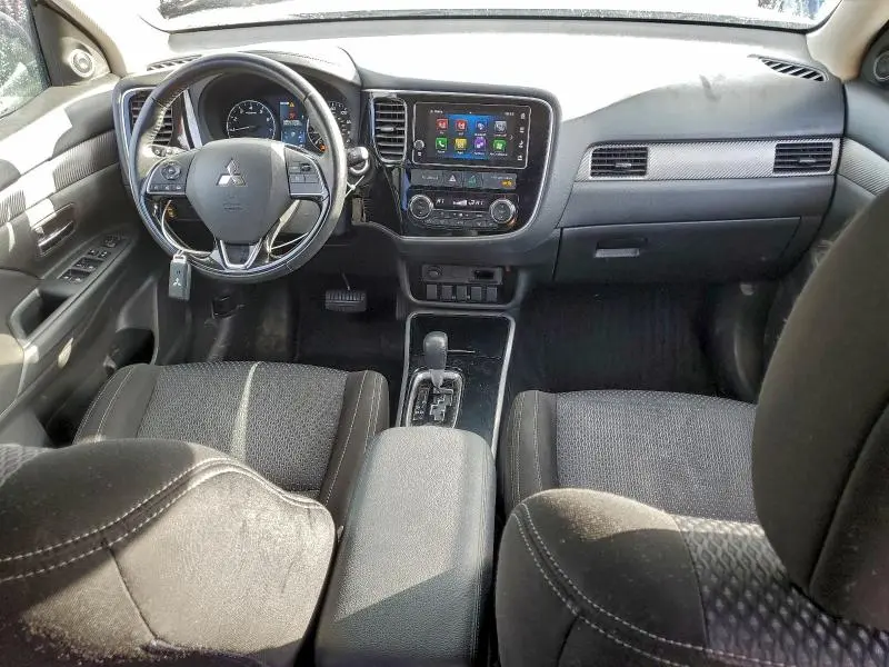 2017 MITSUBISHI OUTLANDER SE  