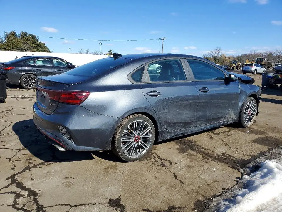 2023 KIA FORTE GT  