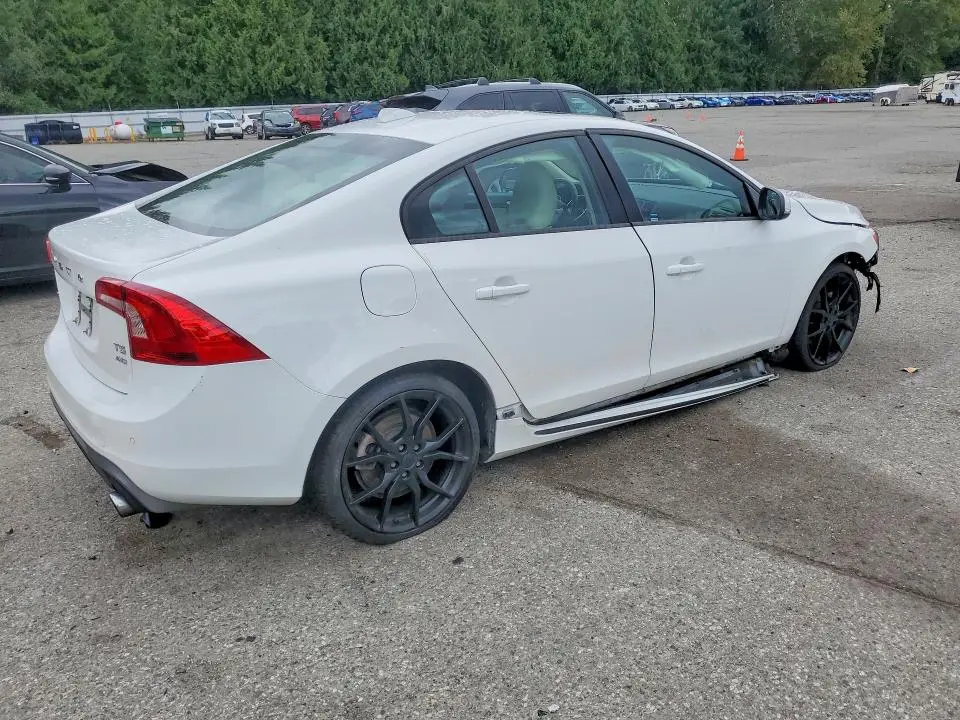2017 VOLVO S60 DYNAMIC  