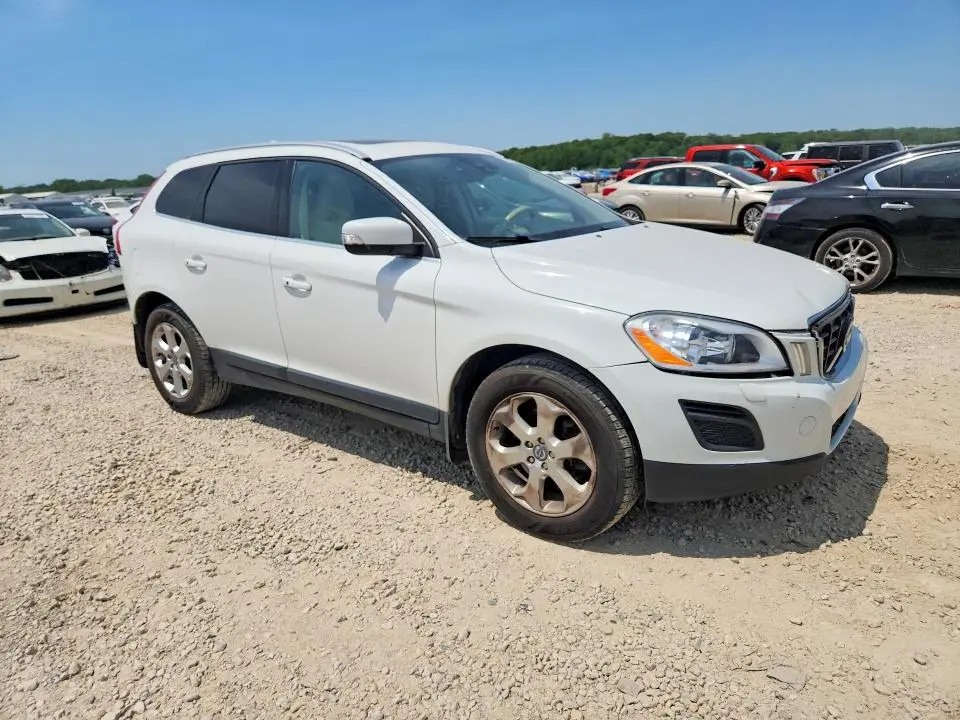 2013 VOLVO XC60 3.2  