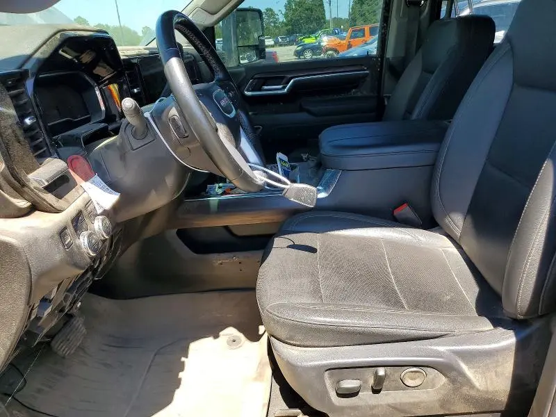 2025 GMC SIERRA K2500 SLT  