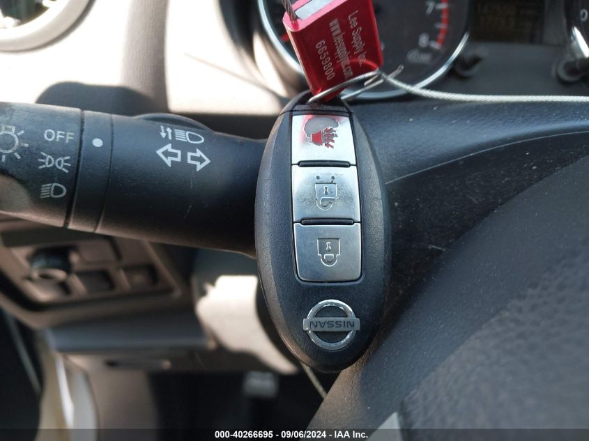 2011 NISSAN ROGUE SV