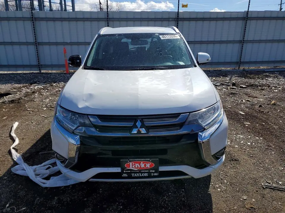 2018 MITSUBISHI OUTLANDER SE  