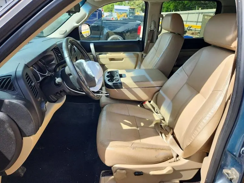 2011 CHEVROLET SILVERADO C1500 LT  