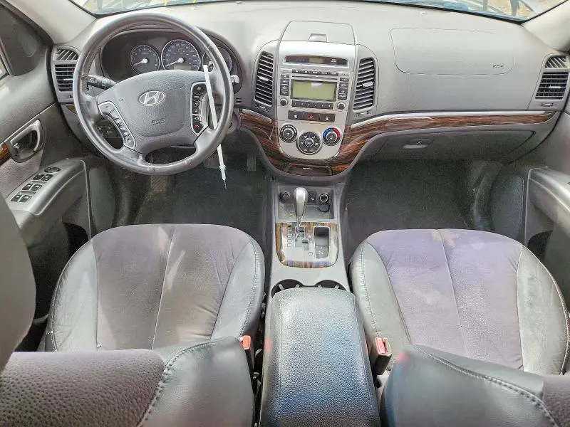 2011 HYUNDAI SANTA FE GLS  