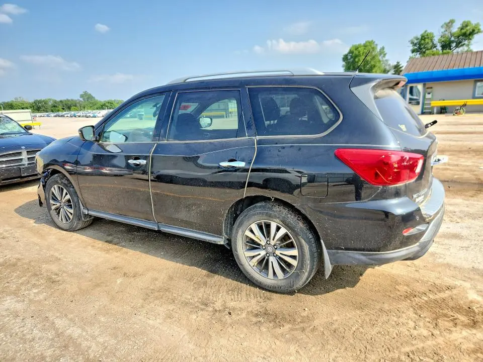 2017 NISSAN PATHFINDER SV  