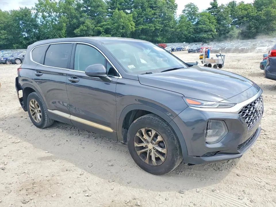 2020 HYUNDAI SANTA FE SE  