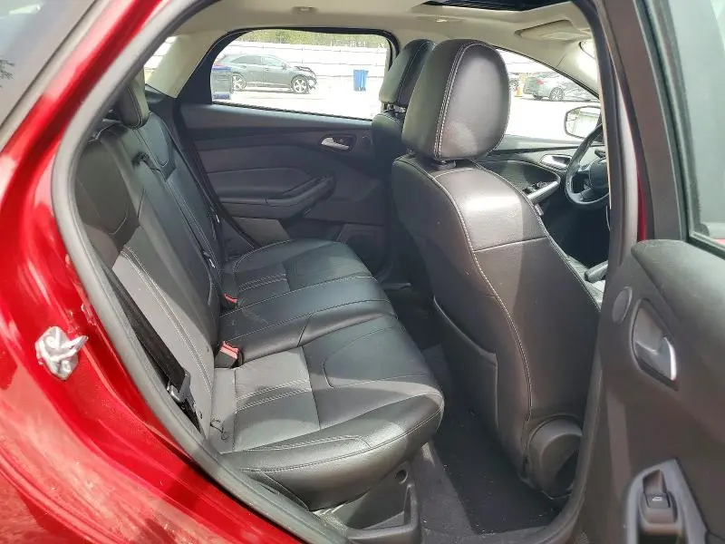 2014 FORD FOCUS SE  