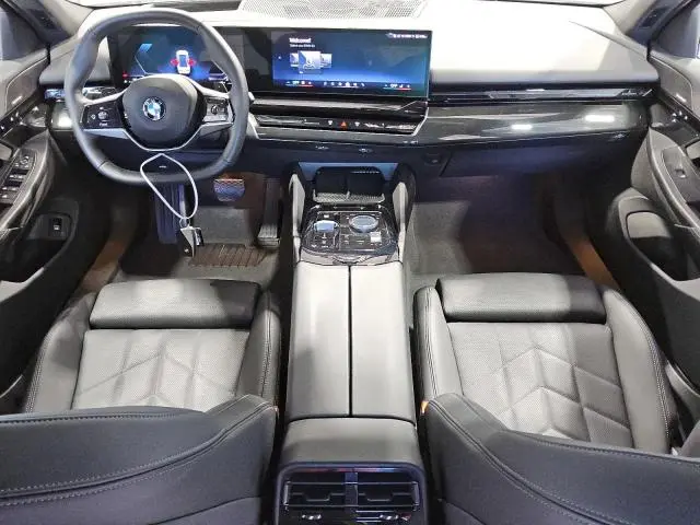 2025 BMW 530 I