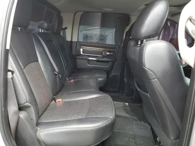 2016 RAM 1500 LARAMIE