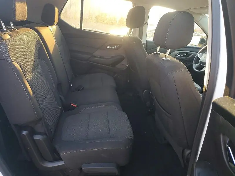2021 CHEVROLET TRAVERSE LS  