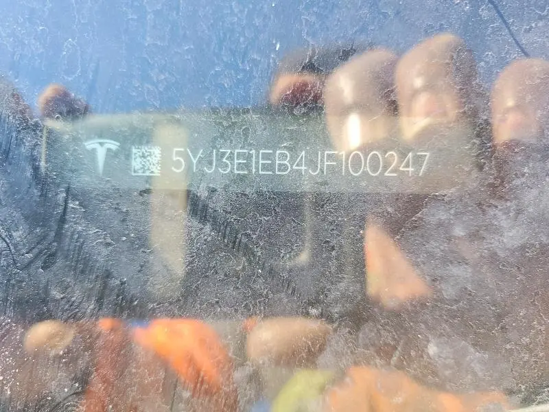 2018 TESLA MODEL 3   