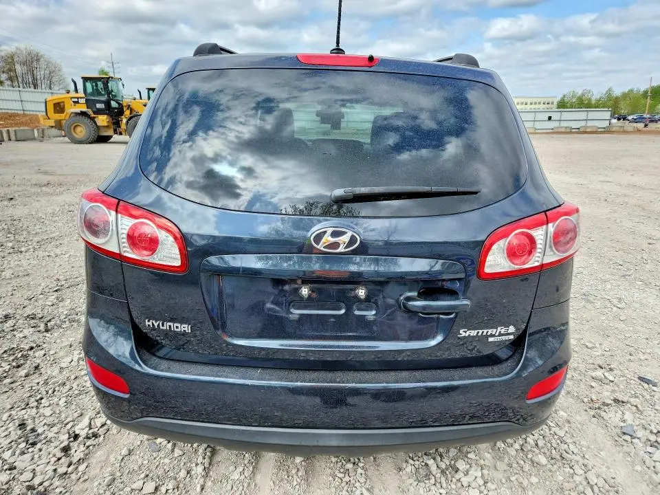 2011 HYUNDAI SANTA FE GLS  