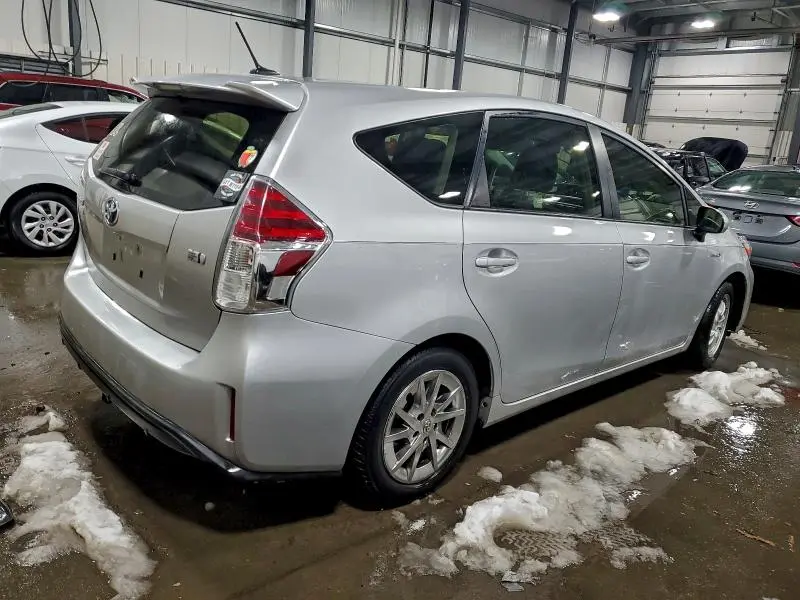 2015 TOYOTA PRIUS V   