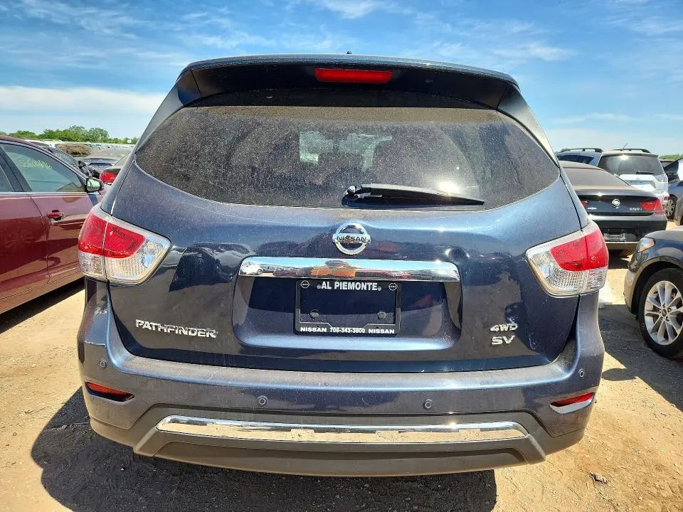 2016 NISSAN PATHFINDER SV  
