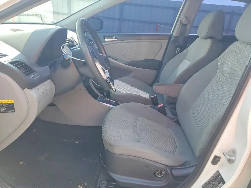2013 HYUNDAI ACCENT GS  
