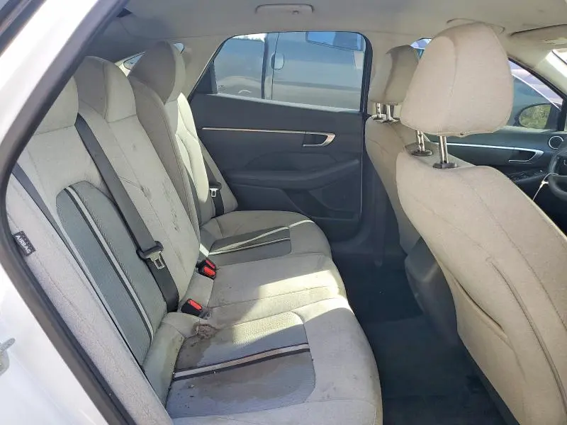 2021 HYUNDAI SONATA SE  