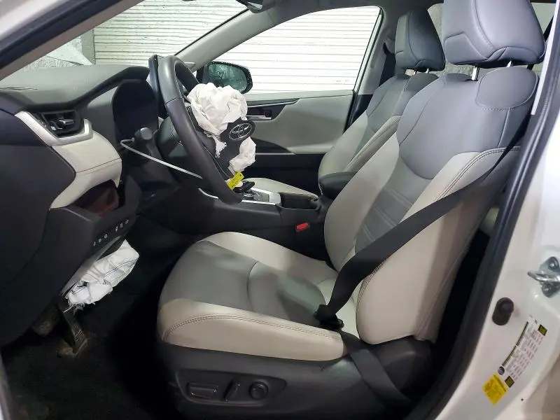2024 TOYOTA RAV4 LIMITED  