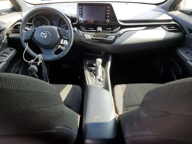 2019 TOYOTA C-HR XLE  