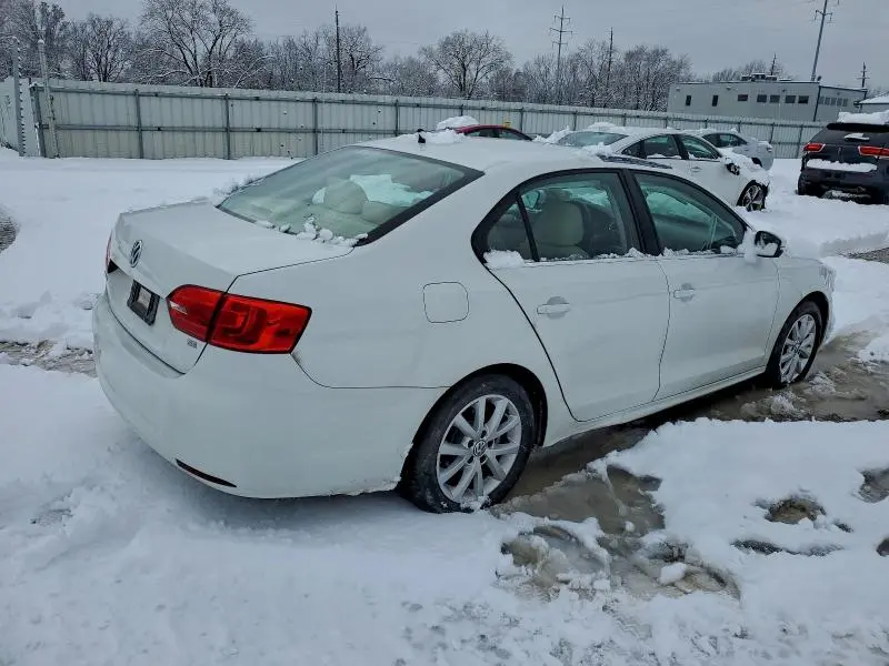 2014 VOLKSWAGEN JETTA SE  
