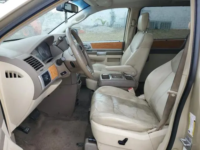 2010 CHRYSLER TOWN & COUNTRY LIMITED  