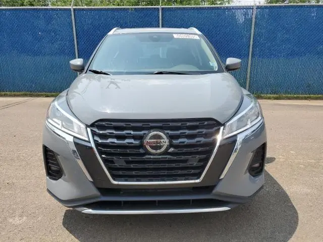 2021 NISSAN KICKS SV  