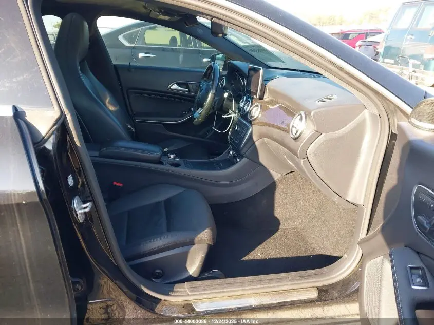 2015 MERCEDES-BENZ CLA 250  