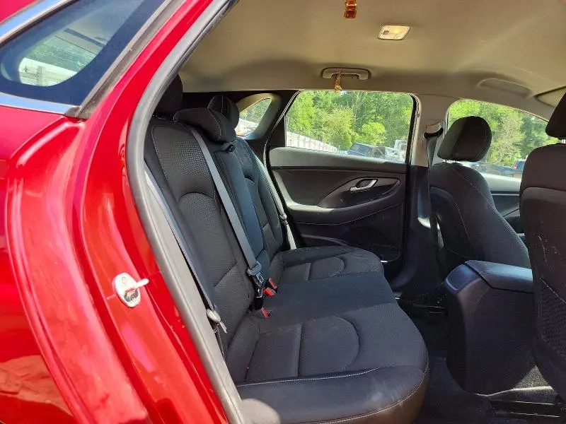 2019 HYUNDAI ELANTRA GT BASE  