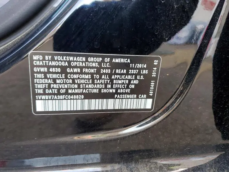 2015 VOLKSWAGEN PASSAT SE  