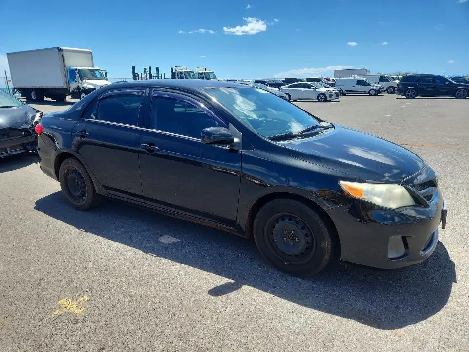 2013 TOYOTA COROLLA   