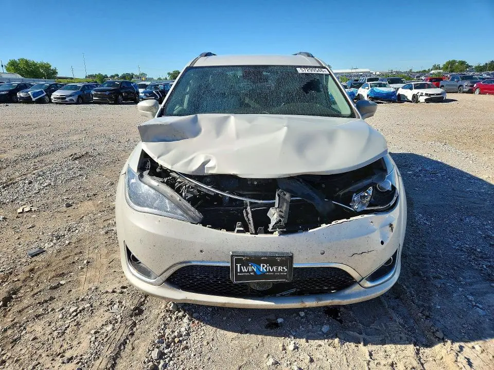 2017 CHRYSLER PACIFICA TOURING L PLUS  