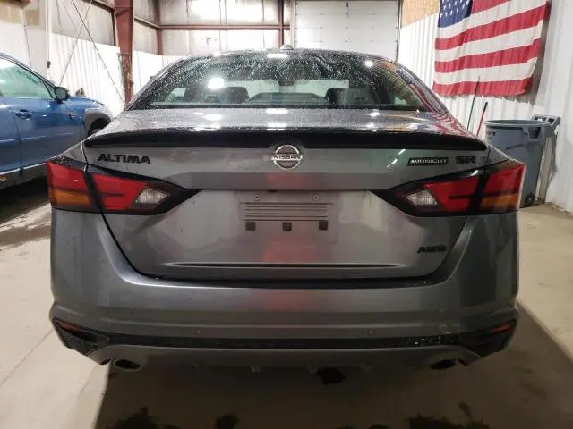 2022 NISSAN ALTIMA SR  