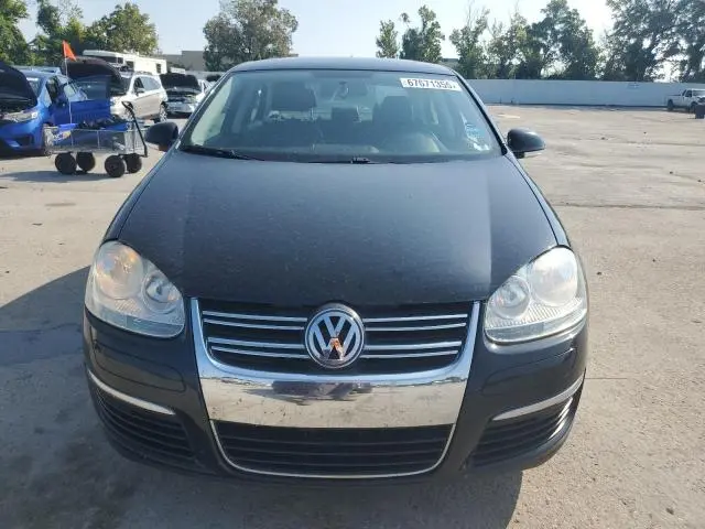 2010 VOLKSWAGEN JETTA SE  