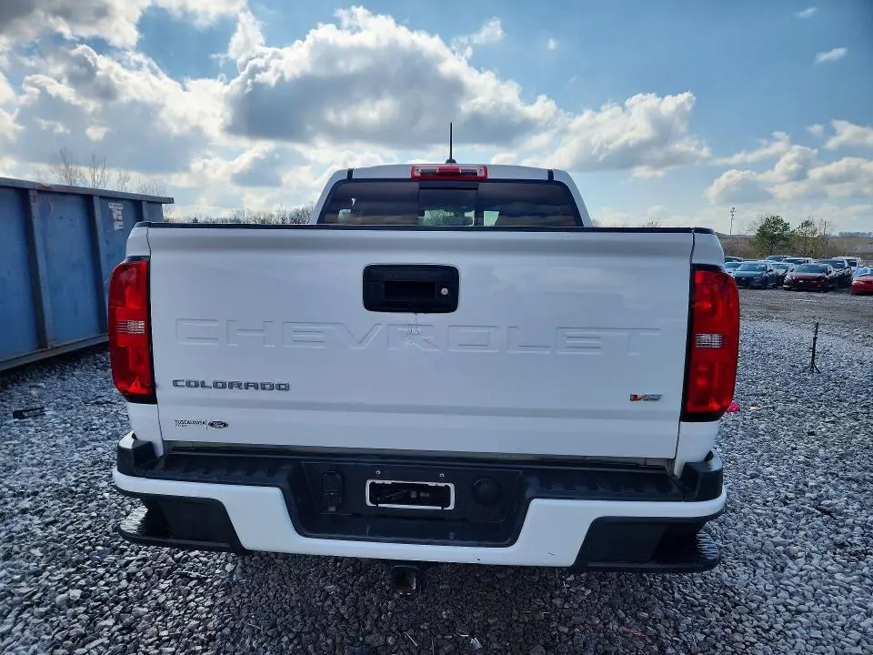 2022 CHEVROLET COLORADO LT  