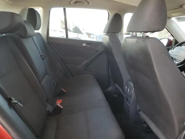 2014 VOLKSWAGEN TIGUAN S  