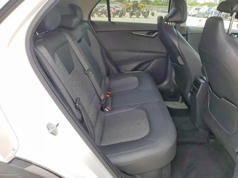 2023 KIA NIRO EX  