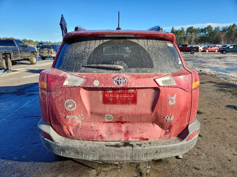 2015 TOYOTA RAV4 XLE  