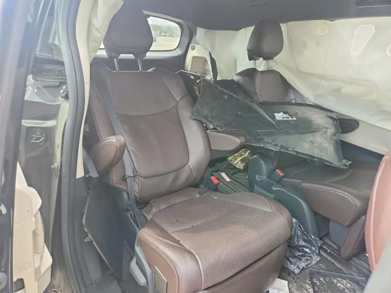 2022 TOYOTA SIENNA PLATINUM 7-PASSENGER  