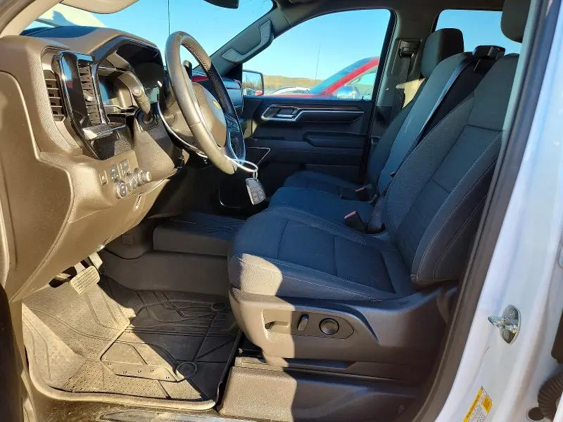 2023 CHEVROLET SILVERADO K1500 LT  