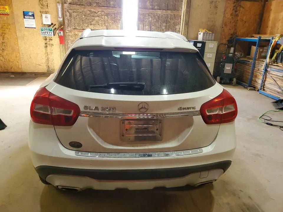 2018 MERCEDES-BENZ GLA 250 4MATIC  