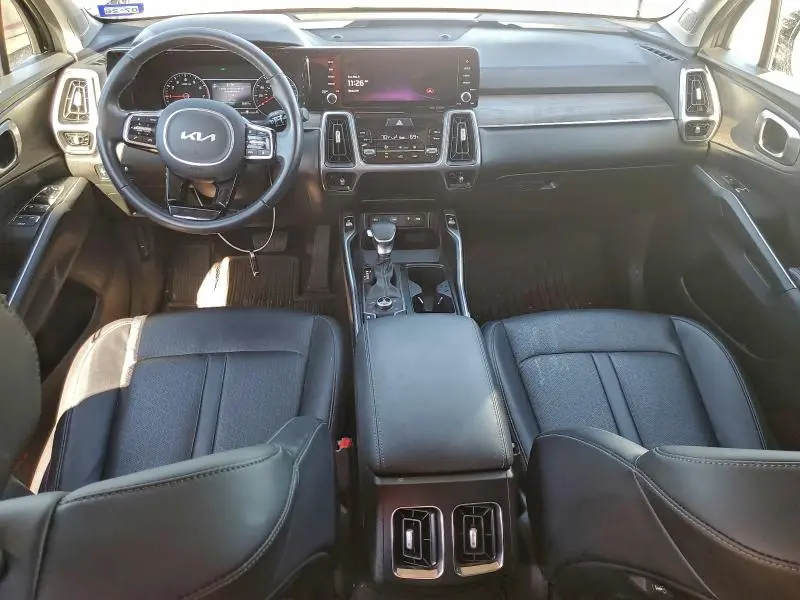 2023 KIA SORENTO EX  