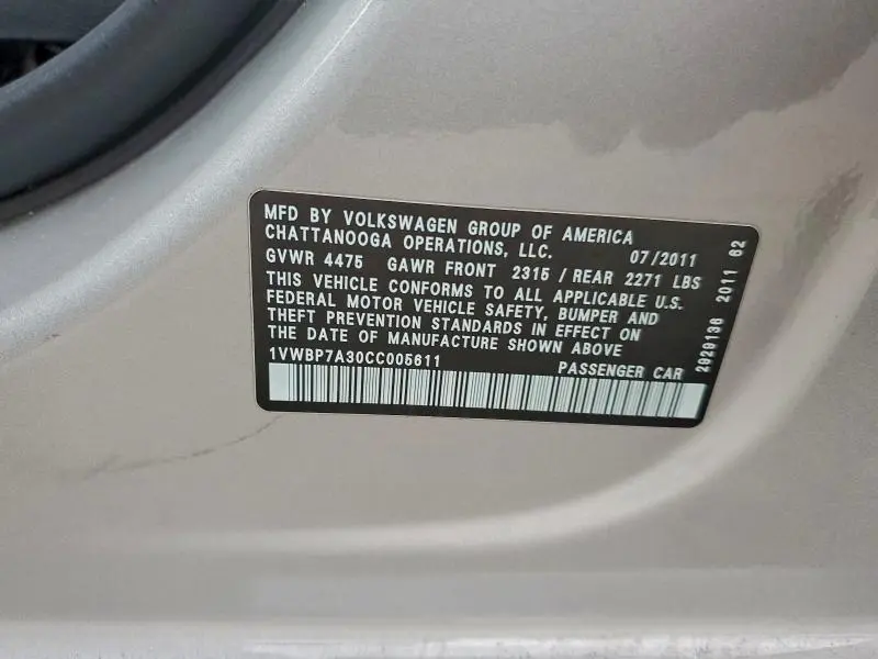 2012 VOLKSWAGEN PASSAT SE  