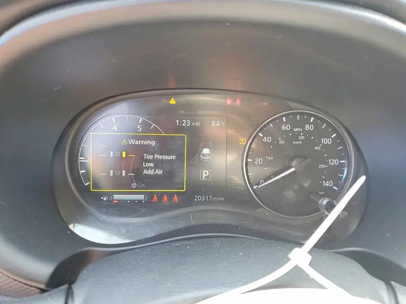 2022 NISSAN KICKS SV  