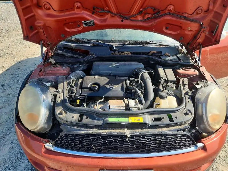 2011 MINI COOPER S  
