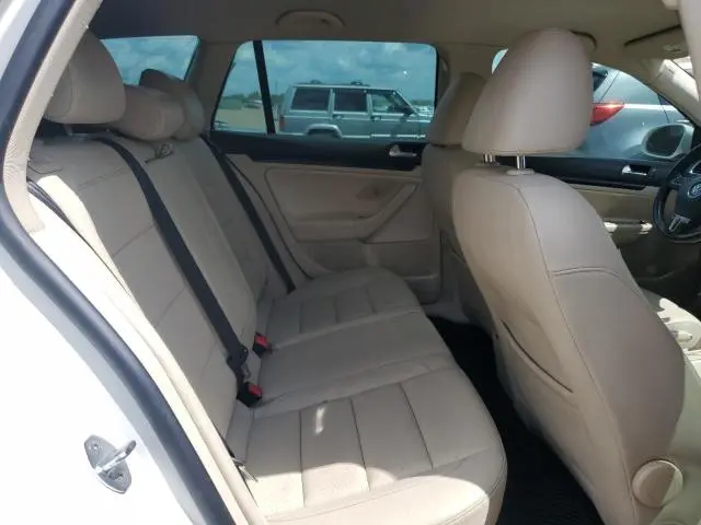 2013 VOLKSWAGEN JETTA TDI  