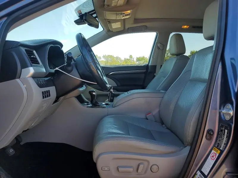 2016 TOYOTA HIGHLANDER LIMITED PLATINUM  
